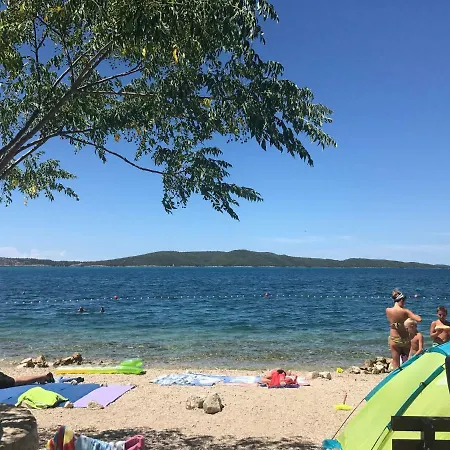 شقة Mare